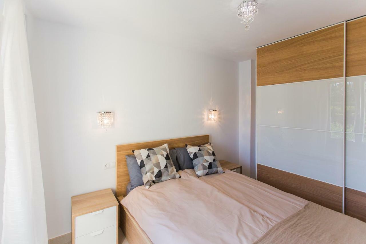 Apartment Andalucia 1 เบนัลมาเดนา ภายนอก รูปภาพ